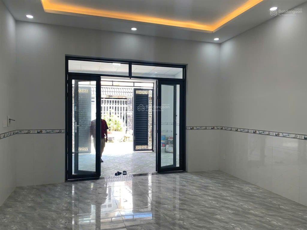 Bán đất ngay kdc trần anh mỹ hạnh nam đức hòa long an shr đường 12m dt 90m2 giá 1,2tỷ  0767 179 ***