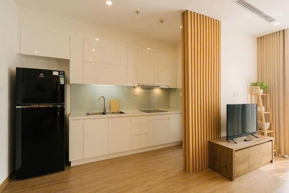 Cực hiếm! bán gấp ch 2pn tòa s2 vinhomes skylake 70m2  full nt, giá chỉ 8,2 tỷ.  0379 883 ***