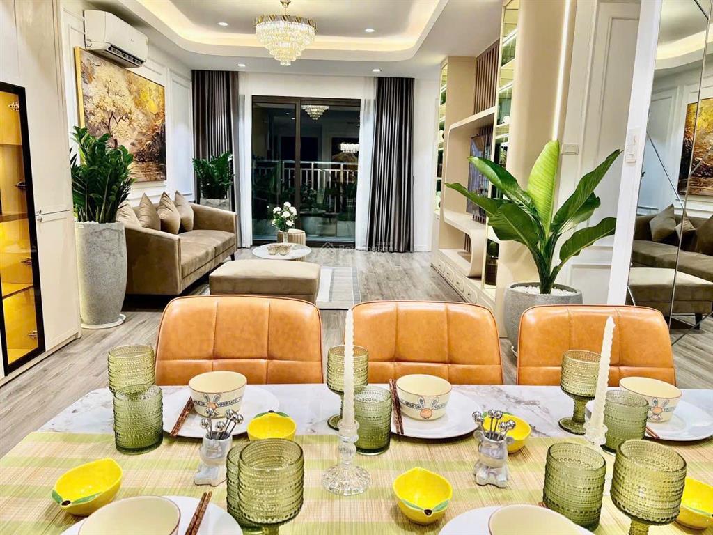 Bán gấp căn hộ 3 ngủ chung cư golden park tower  96m2  full nt  giá rẻ, chỉ 9,5 tỷ