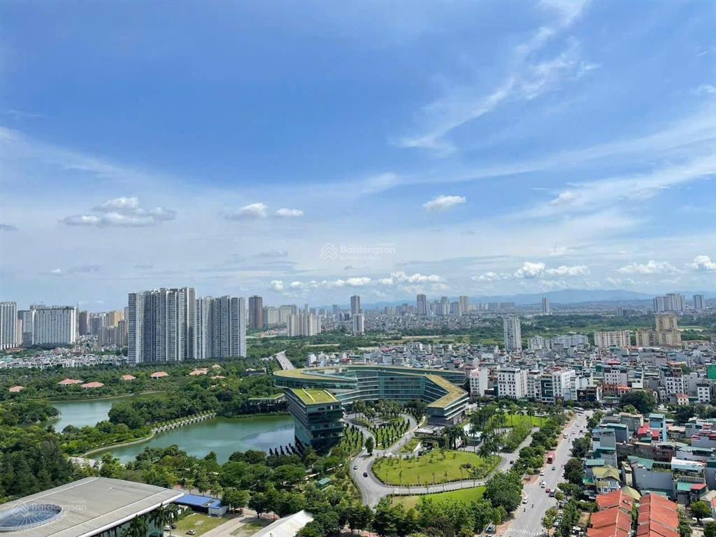 Bán gấp ch 2pn đẹp tòa w3  view hồ khách sạn marriott  full nt  giá tốt hiếm có, chỉ 7 tỷ