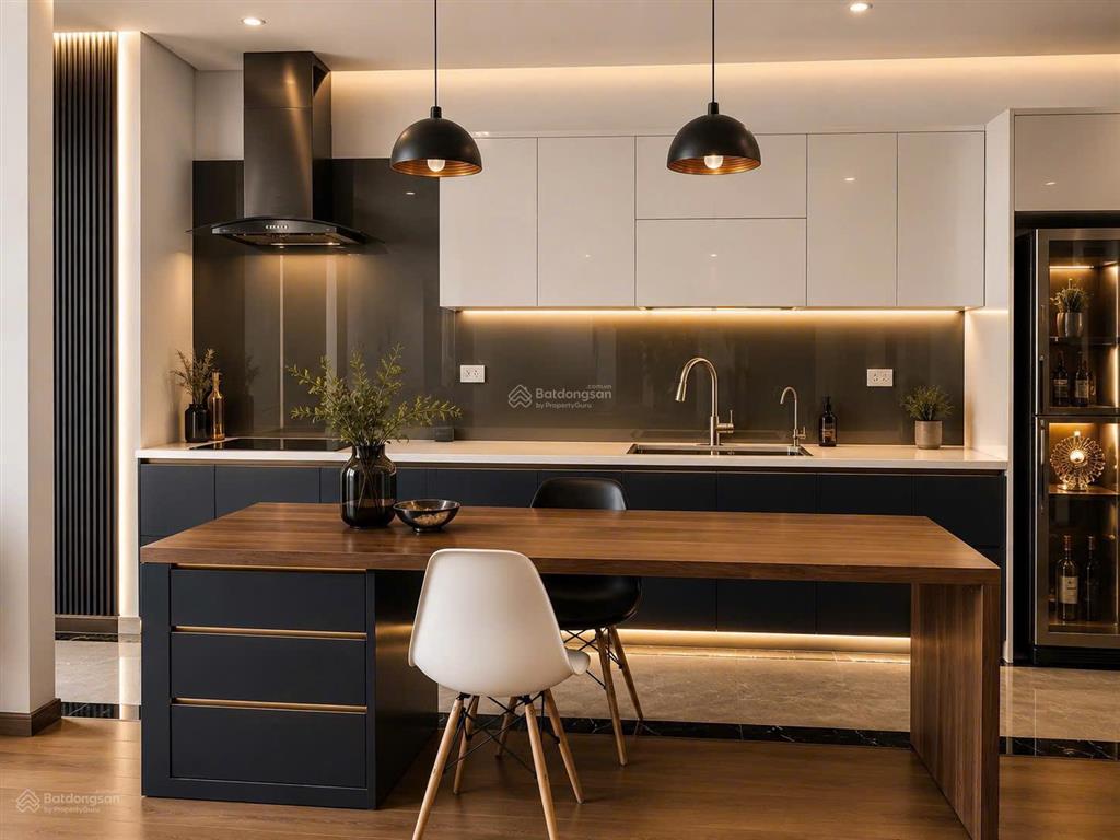 Chủ nhà cắt lỗ căn 2 ngủ chung cư ct8 the emerald, dt 82m2  view pháo hoa. giá chỉ 6,3 tỷ, sẵn sổ