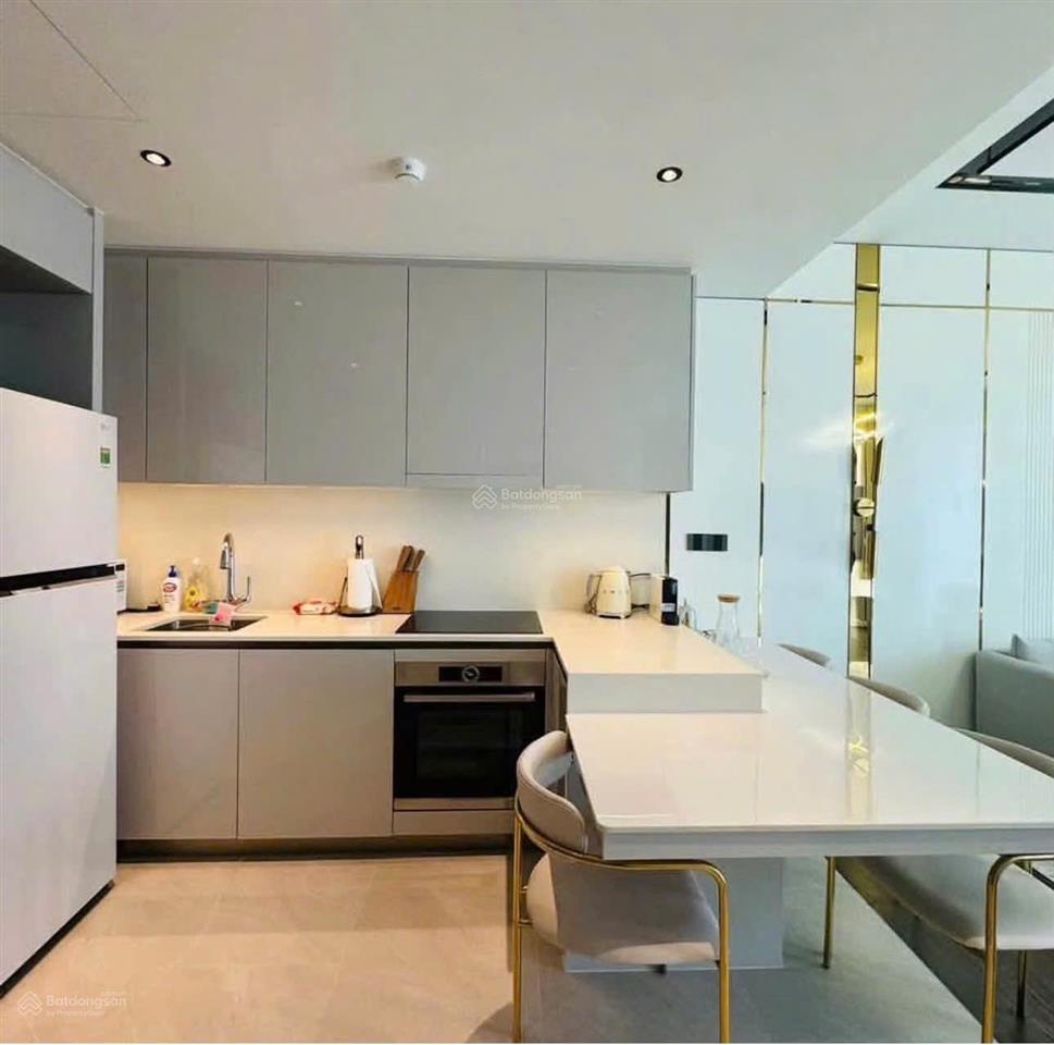 Chính chủ bán gấp căn hộ 3 ngủ vinhomes nguyễn chí thanh  dt 128,6m2  full nt  giá chỉ 17,5 tỷ