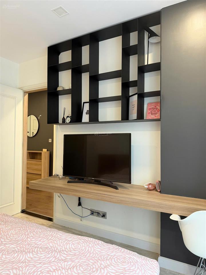 Bán 1pn bason view sông giá 11.4tỷ a142,12 sổ hồng, hdt 22tr/tháng 0779 770 ***
