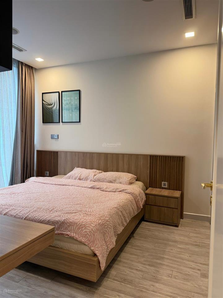 Bán 1pn bason view sông giá 11.4tỷ a142,12 sổ hồng, hdt 22tr/tháng 0779 770 ***