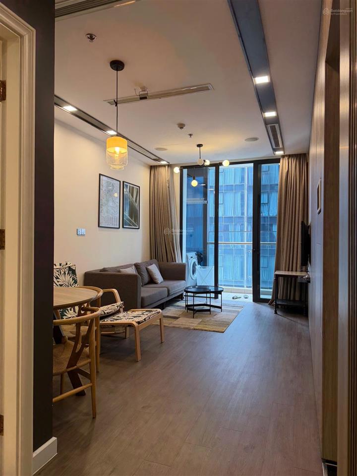 Bán 1pn bason view sông giá 11.4tỷ a142,12 sổ hồng, hdt 22tr/tháng 0779 770 ***