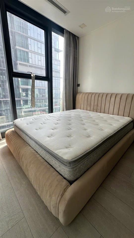 Định cư nước ngoài cần bán 2pn bason l617.05 78m giá 17ty bao thuế, sổ hồng 0779 770 ***