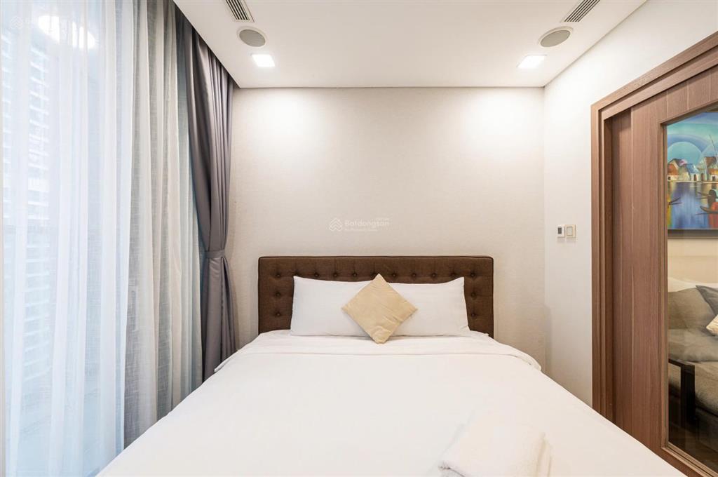 Bán 1pn toà lm81 giá 10 tỷ full nội thất, có hợp đồng thuê 23 triệu/tháng chính chủ 0779 770 ***