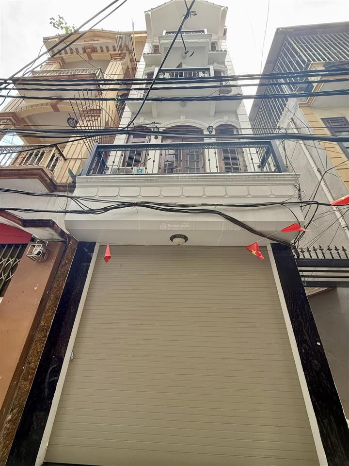 Bán nhà xuân thủy, cầu giấy 42m2 x 4t, lô góc 3 thoáng, ô tô vào nhà, 13.2 tỷ