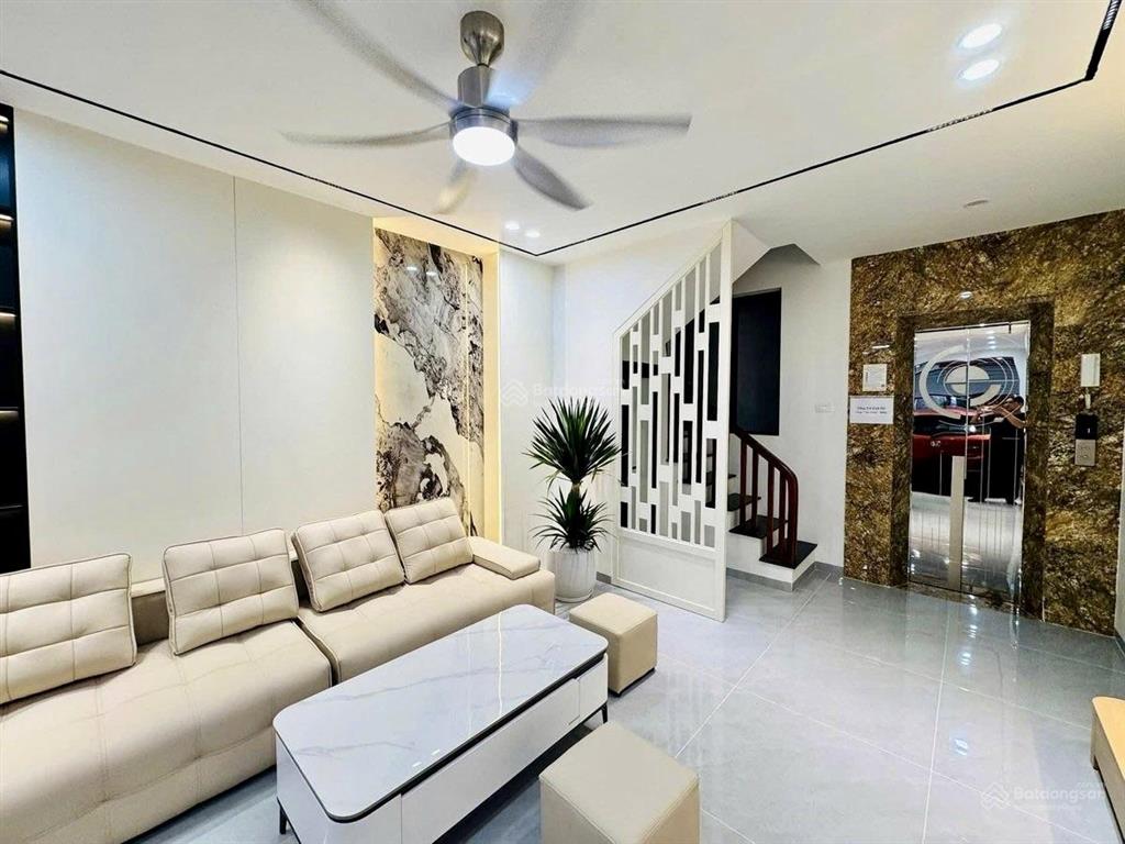 Nhà mới ở luôn yên hoà, cầu giấy, 47m, 7t thang máy, 4pn full đồ, gara ô tô, 17,6 tỷ
