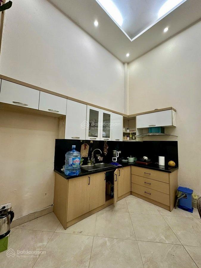 Bán nhà cầu giấy, dân xây, 39m, 5 tầng, gần ô tô, sát vđ2.5, giá cực tốt 11,6 tỷ thương lượng