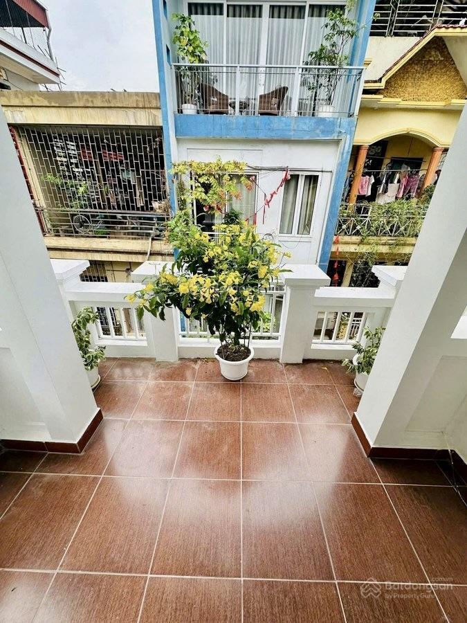 Bán nhà riêng quan hoa, cầu giấy 46.9m2, căn góc, ngõ thông, rộng, 4 tầng, 4 pn đẹp ở ngay, 14.3 tỷ