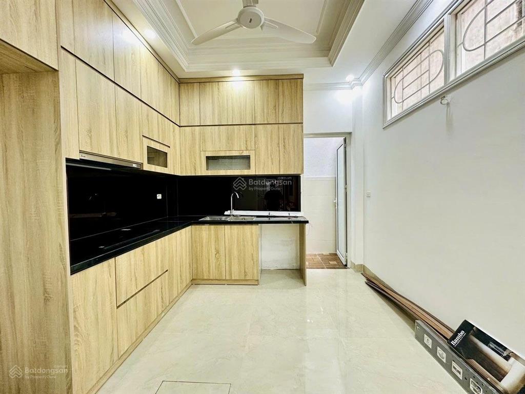 Bán nhà riêng quan hoa, cầu giấy 46.9m2, căn góc, ngõ thông, rộng, 4 tầng, 4 pn đẹp ở ngay, 14.3 tỷ