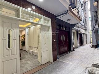 Bán nhà ở luôn đường cầu giấy, 38m, 4 tầng, 4pn, full đồ đẹp, 2 thoáng, gần phố, sổ đỏ, 11,9 tỷ