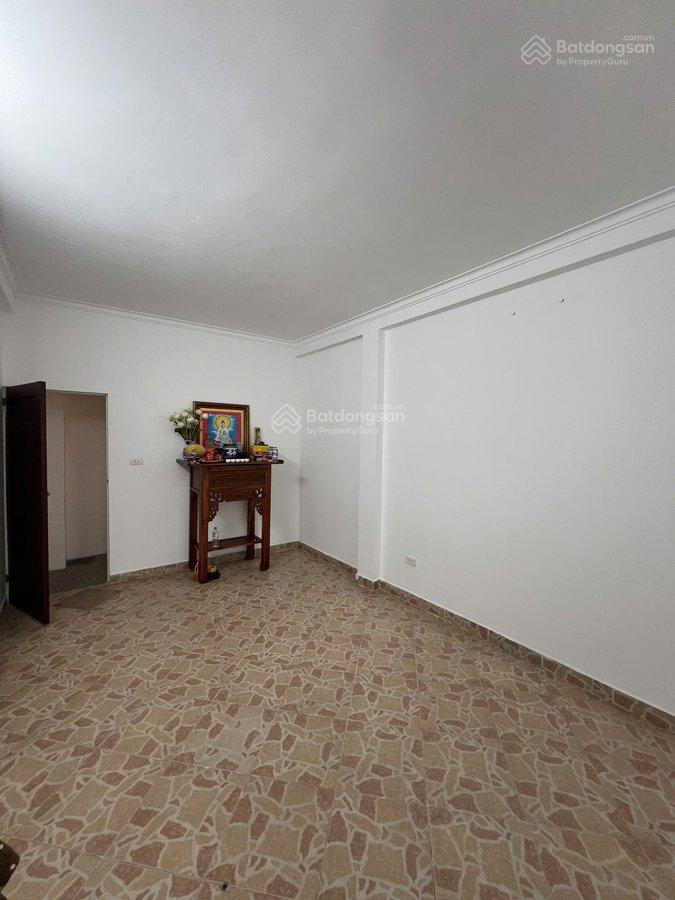 Bán nhà dân xây đẹp 5 tầng cầu giấy, 37m2, 4pn ở luôn, không quy hoạch, sổ đỏ, 13,7 tỷ thương lượng