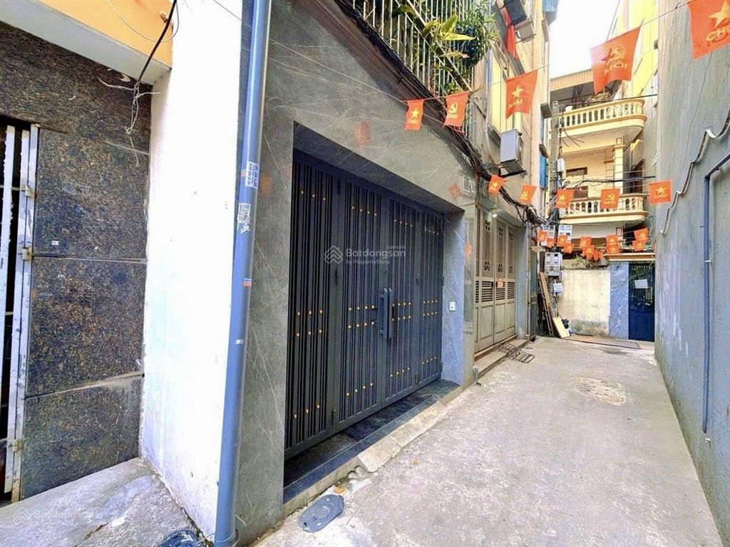 Giá tốt, nhà dân xuân thuỷ, cầu giấy, 50m, 4 tầng, 4pn, 2 thoáng, ngõ rộng, xây chắc, sổ đỏ, 13,9t