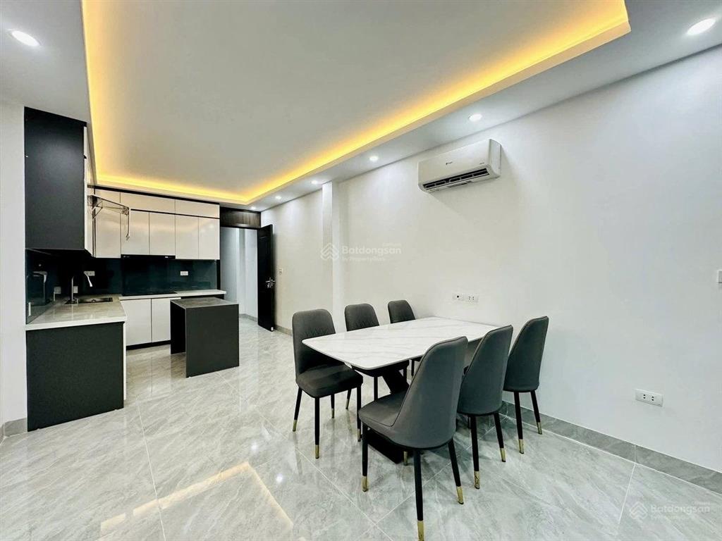 Bán nhà riêng đường bưởi, ba đình, 17,4 tỷ, 43m2, 3pn, 5wc, 6 tầng thang máy, full đồ, sổ đỏ đẹp.