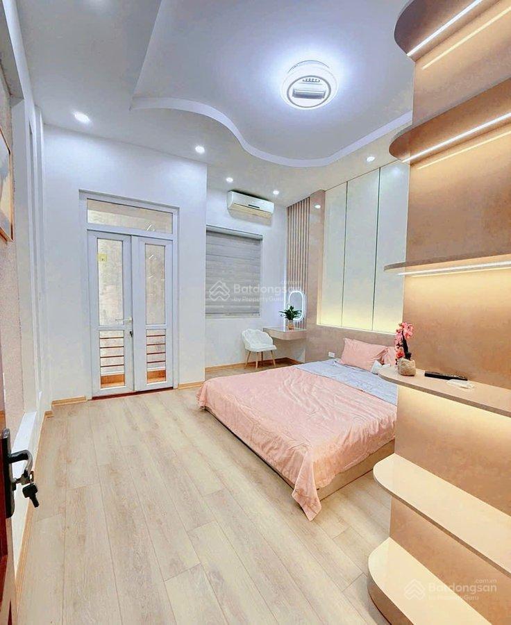 Bán nhà dân xây nguyễn khánh toàn, cầu giấy, 14,8 tỷ, 48m, 6 tầng, 8 ngủ, ngõ nông, sổ đỏ, ở luôn