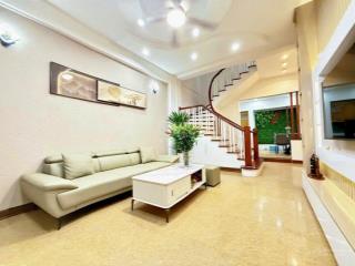 Bán nhà dân xây nguyễn khánh toàn, cầu giấy, 14,8 tỷ, 48m, 6 tầng, 8 ngủ, ngõ nông, sổ đỏ, ở luôn