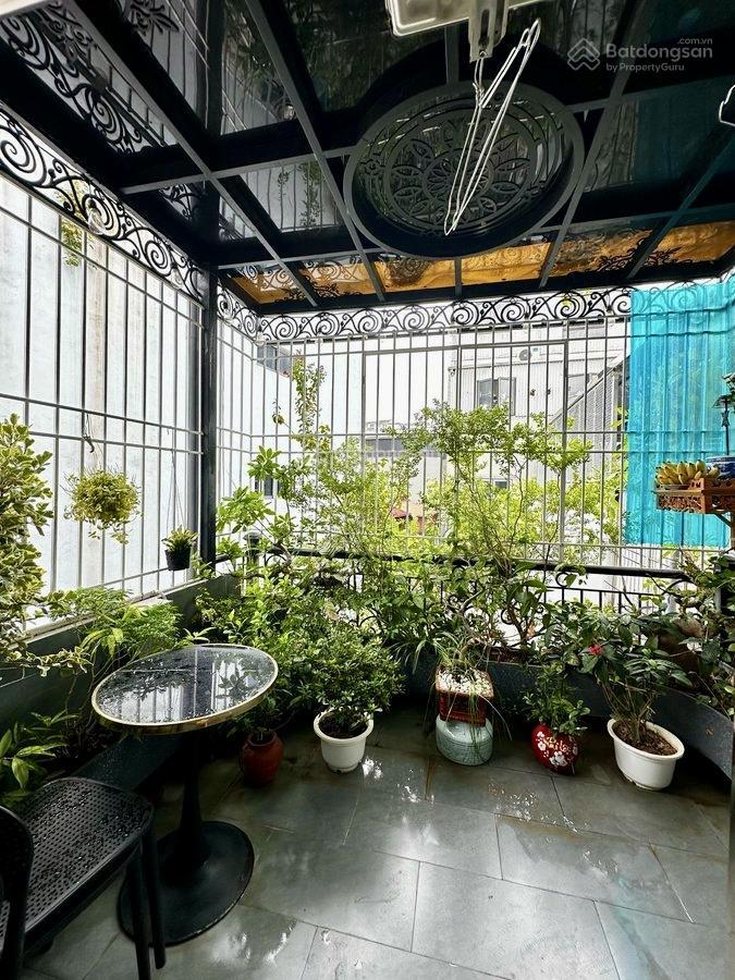 Bán nhà thang máy nguyễn ngọc vũ, cầu giấy, 13,9 tỷ, 6 tầng, 3pn full đồ, 1 bước ra phố ô tô tránh.