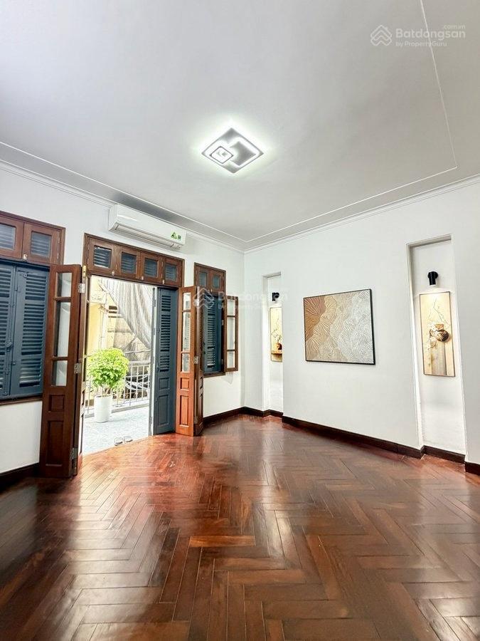 Bán nhà phân lô trần quốc hoàn, cầu giấy, 24,5 tỷ 50m 5 tầng, mt 5m, 4pn, ngõ ô tô nông