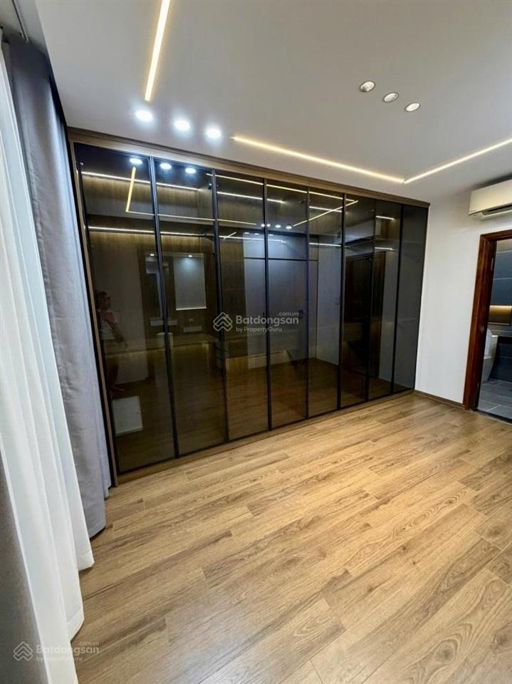 Bán nhà mới tinh hoàng ngân, thanh xuân, 17,5 tỷ 60m2 5 tầng, mt 7m, 6pn, sổ vuông, ngõ nông thoáng