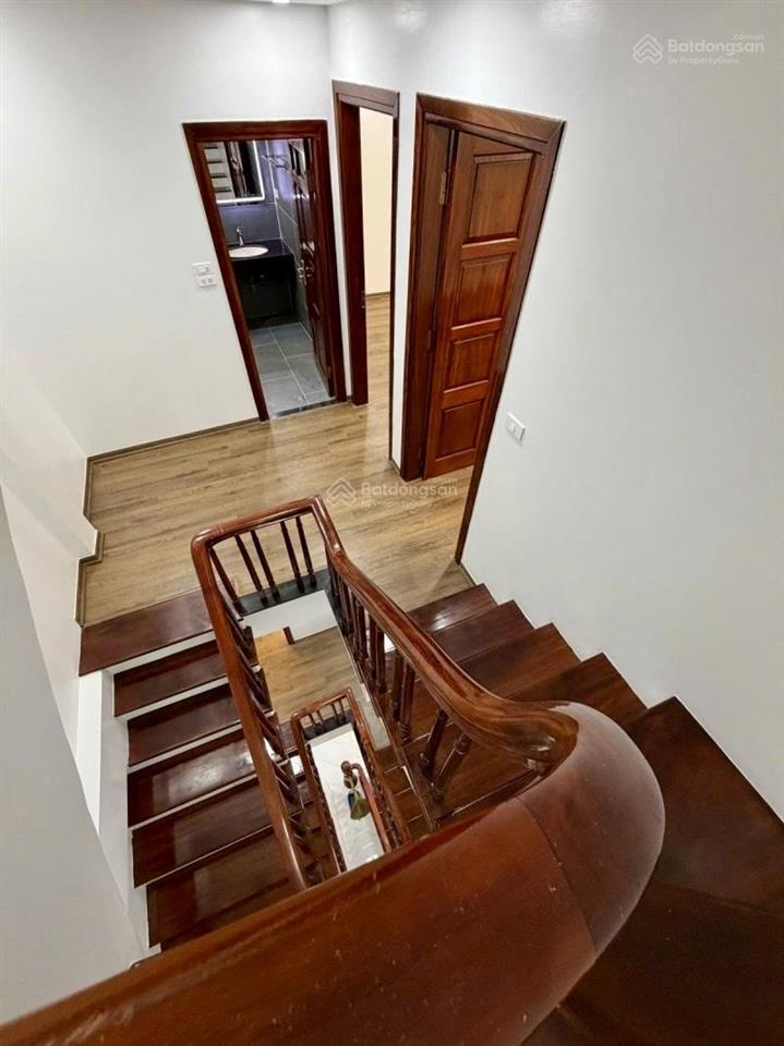 Bán nhà mới tinh hoàng ngân, thanh xuân, 17,5 tỷ 60m2 5 tầng, mt 7m, 6pn, sổ vuông, ngõ nông thoáng