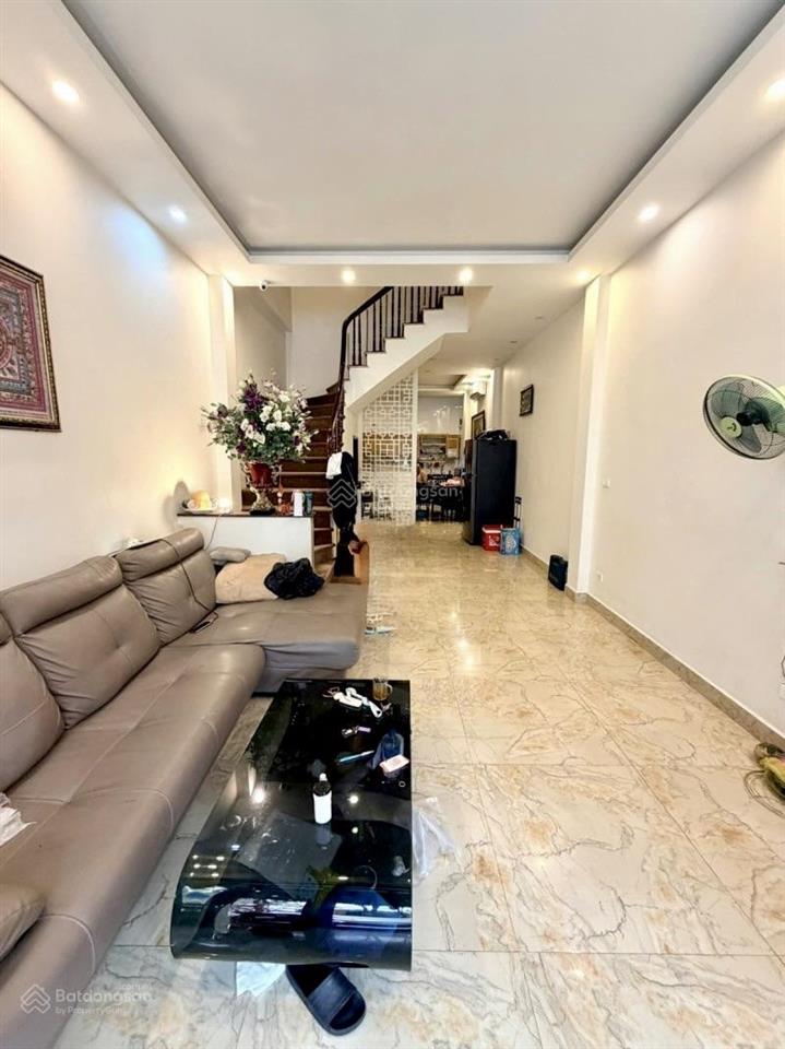 Phân lô view công viên trần duy hưng, cầu giấy, 60m, 5t, gara, ô tô tránh, 28t thương lượng