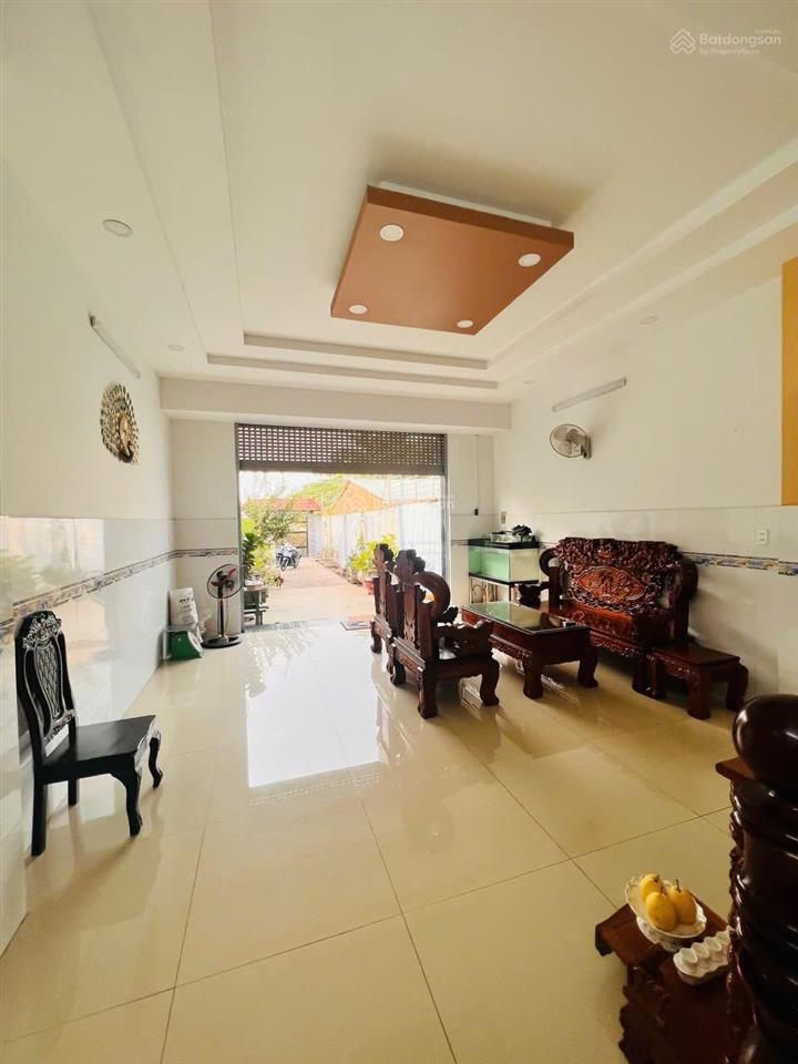 Bán nhà mt sông rô, đường tl19, 10 tỷ, làm việc trực tiếp chủ nhà, nhà đang cho thuê 15tr/th