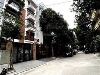 Bán nhà cho khách kinh doanh  giữ tiền