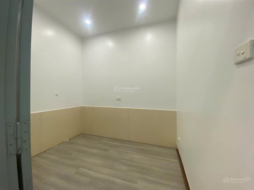 Nhỉnh 4 tỷ có ngay căn tập thể 95m2, cạnh trường tiểu học mai dịch & cc an bình palara
