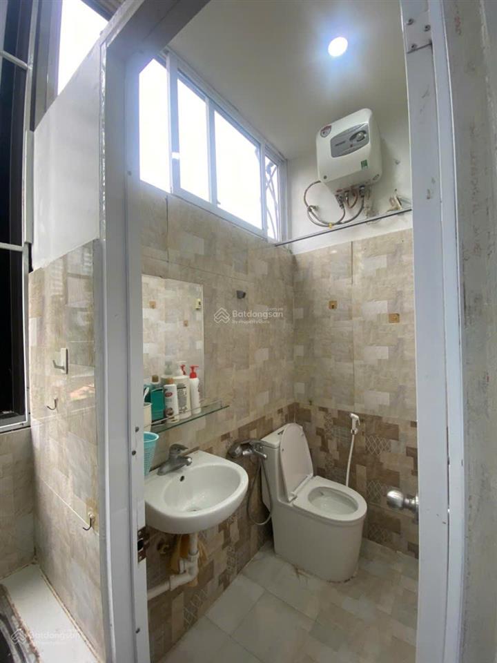 Chỉ 3,32 tỷ có ngay nhà tập thể hoàng quốc việt tiện ích bạt vài trăm mét tới trường, chợ