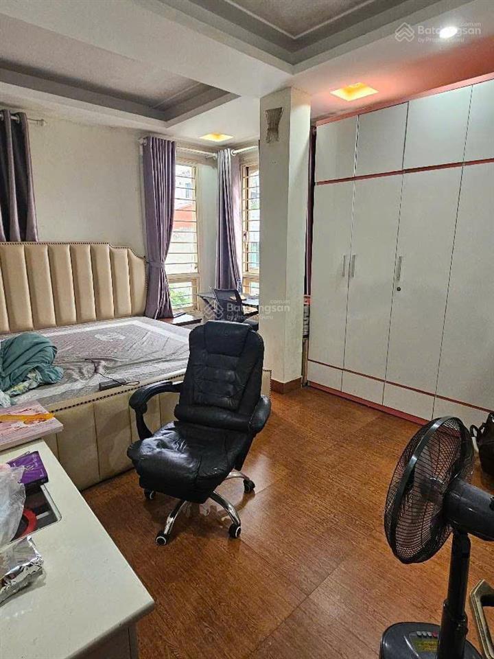 Lô góc 7 tầng ngõ 106 hoàng quốc việt, oto tránh, thang máy, 28,9 tỷ, kinh doanh đa dạng.