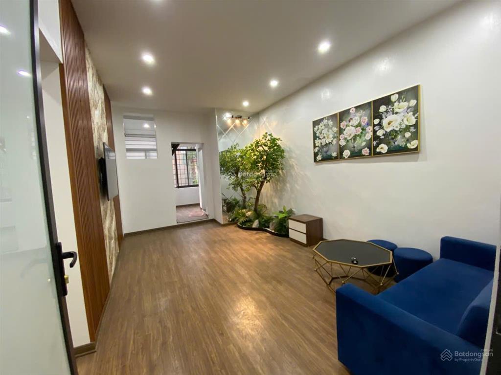 Tập thể nghĩa tân, 105m2 4,87 tỷ, đi bộ 5 phút tới trường, chợ, công viên