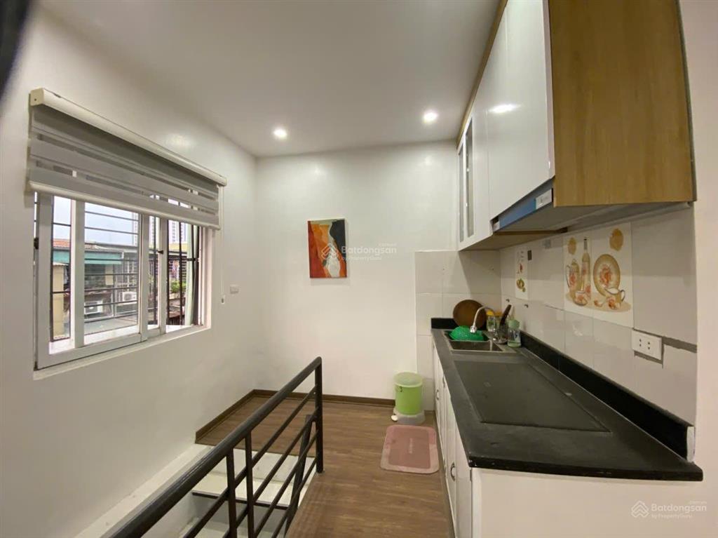 Tập thể nghĩa tân, 105m2 4,87 tỷ, đi bộ 5 phút tới trường, chợ, công viên