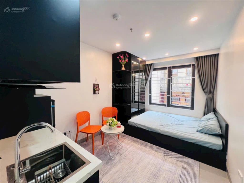 Chỉ 25,3 tỷ có toà chdv 7 tầng mới tinh hoàng quốc việt, 2mt, 20 phòng khép kín, dt 130triệu/tháng