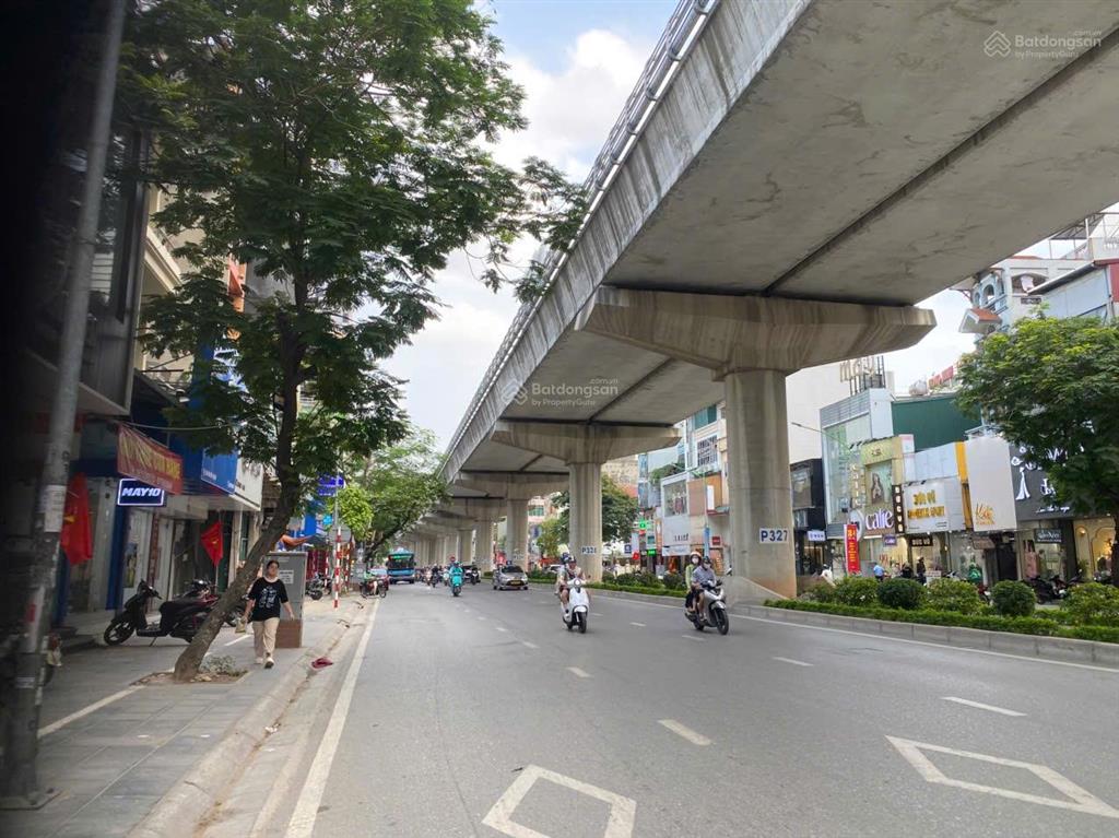 Chính chủ bán nhà 5 tầng mặt phố cầu giấy chỉ 8,5 tỷ, không quy hoạch, kinh doanh đa dạng sầm uất