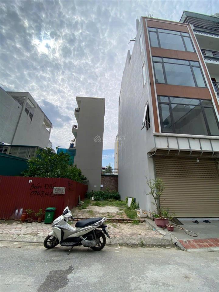 Chính chủ bán 75,5m đất bên hông trường đại học thành đô chỉ 12,6 tỷ