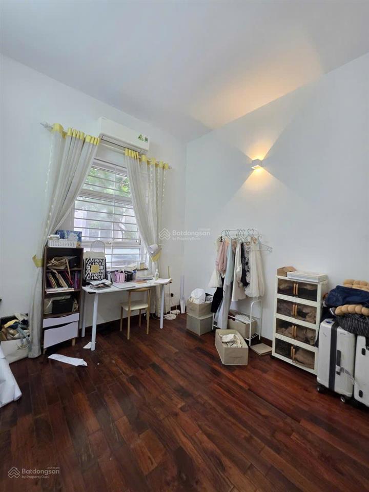 Chính chủ bán biệt thự 4 tầng đối diện trường lô mô nô xốp, 98m, 38 tỷ, kinh doanh đỉnh cao.