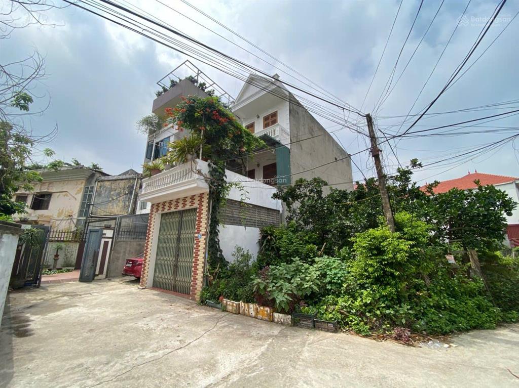 Chỉ 6,5 tỷ có ngay 90m đất cạnh tượng đài thị trấn phùng, ngõ thông, oto tránh.