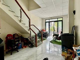 Bán chdv 1 trệt 3 lầu full nội thất có 7 phòng cho thuê 20tr/ tháng nhà đồng bộ an ninh , có bảo vệ