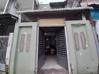 Cho thuê nhà nguyên căn nhà 1 sẹc vườn lài gần cầu 1 tret 1 lầu có 2 phòng 4.1x16.5 no hậu 4.5m