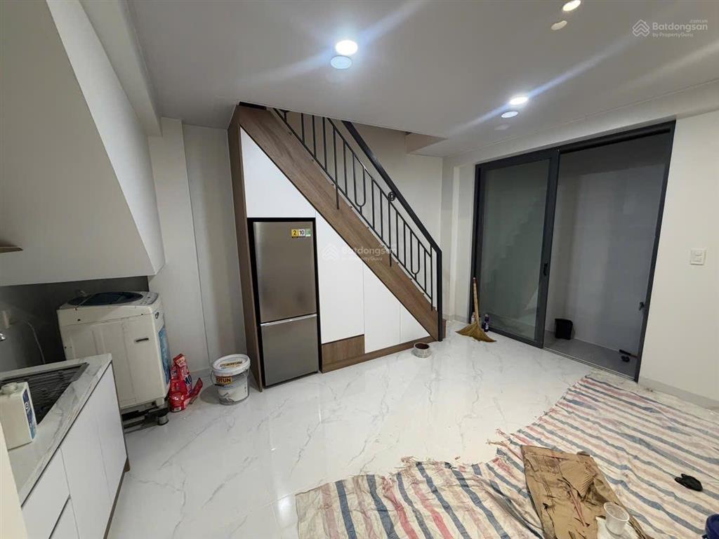 Bán nhà hẻm 114 vườn lài  nhà 1 trệt, 1 lửng 2 lầu 1 tum có 4 phòng ngủ, 4 wc, đường 6m thông