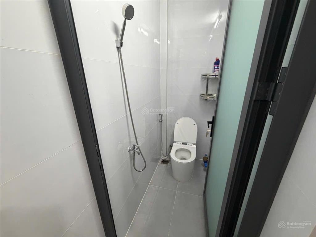 Bán nhà hẻm 114 vườn lài  nhà 1 trệt, 1 lửng 2 lầu 1 tum có 4 phòng ngủ, 4 wc, đường 6m thông