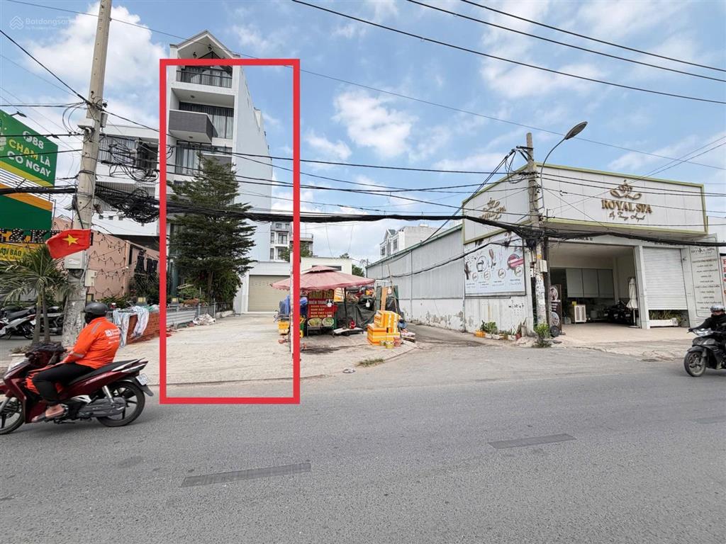 Bán nhà cấp 4 (có mặt bằng và 4 phòng trọ cho thuê) mặt tiền vườn lài, thu nhập ổn định 25 triệu
