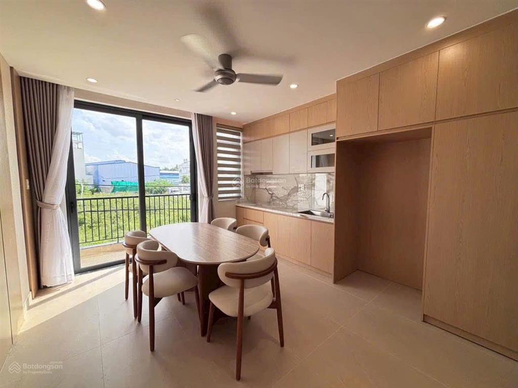 Bán nhà 1 trệt 2 lầu sân thượng nhà đường an phú đông 27 full nội thất có 3pn, 4wc, 1pk, 1pb