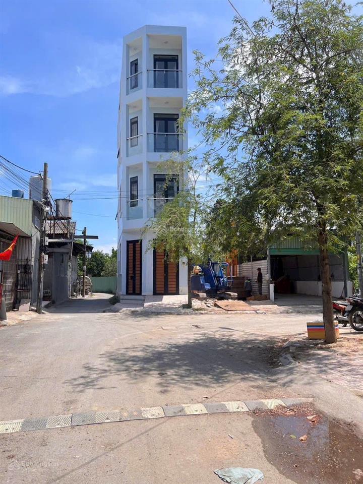 Bán đất hai mặt tiền trước sau một sẹc sông vàm thuật 5x21 thổ cư 108m2 giá 9.5 tỷ đường nhựa 12m