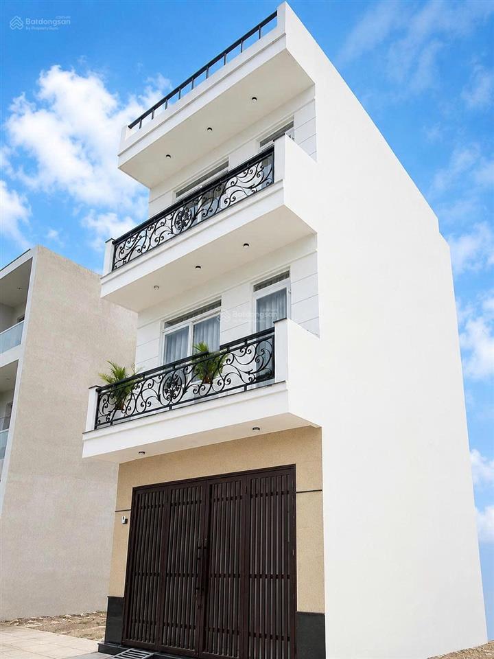 Hạ giá bán nhanh bán nhà 1 trệt 2 lầu + sân thượng hẻm 92 vườn lài dt 4.75x10.65 m, đường 11m