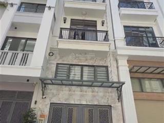 Bán căn hộ dịch vụ hẻm 252đang cho thuê nhà 1 trệt 1 lửng 3 lầu 1 tum có 9 phòng thu nhập 50 tr