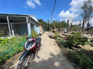 Bán lô đất đường bê tông 4m nhà cửa sang sát dân cư đông lệ sơn 2 hoà tiến bề ngang 6m xây nhà