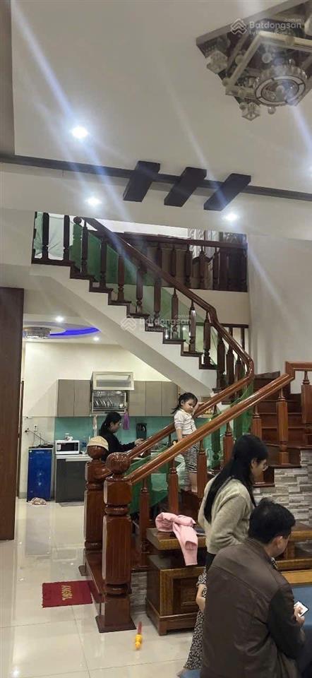 Chủ gửi bán nhà 3 tầng đường 5m5 lê cao lãng hoà thọ đông cẩm lệ